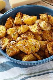 Crispy Italian Roasted Potatoes Recipe Gold Potato Recipes Italian Roast Roasted Potatoes