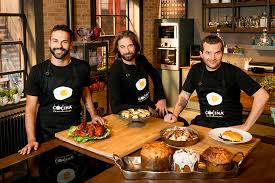 Lleva tu receta de sopa de pescado esta navidad (y en cualquier momento) a un nivel superior con los trucos de estos cuatro chefs. La Navidad Llega Hoy Al Canal Cocina Cine Y Tele
