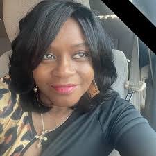 Sherri Razer's Instagram, Twitter & Facebook