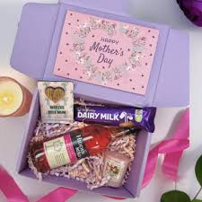 Mothers Day Rose Wine & Treats Hamper | Funky Hampers