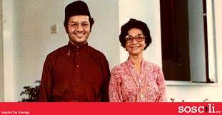 Mahathir bin mohamad is a malaysian politician, statesman, author, and doctor who served as the 4th and 7th prime minister of malaysia from. 5 Perkara Mengagumkan Pasal Tun Dr Siti Hasmah Yang Korang Mungkin Tak Tahu Soscili