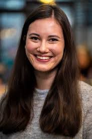 Caroline Hoff's Instagram, Twitter & Facebook