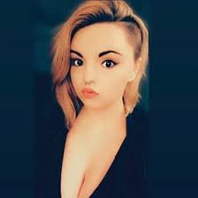 Savannah Chaffee (itsthatqu33n)