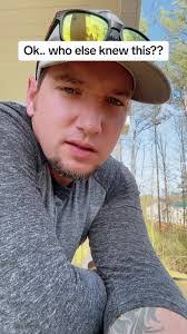 Heather Riddick's Instagram, Twitter & Facebook