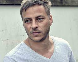 Thomas Wlaschiha Is A German Actor And Voice Actor Tom Wlaschiha Actors Toms