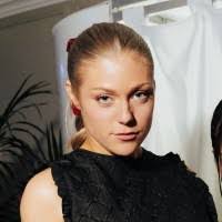 Ellie Thornton's Instagram, Twitter & Facebook