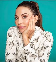 💙Callie Haverda💙 @teenvogue Makeup by me Hair @gabriella.pollino Styled  @jensenleigh Photo @emilysandiferphoto #calliehaverda #that90sshow  #makeupbykathleenkarridene