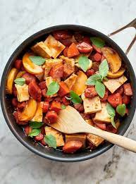 On S Est Inspire Du Poulet Sanbeiji Originaire Du Sud De La Chine Pour Creer Cette Version Vegetalienne Avec Tofu Tofu Turnip Recipes Best Vegetarian Recipes
