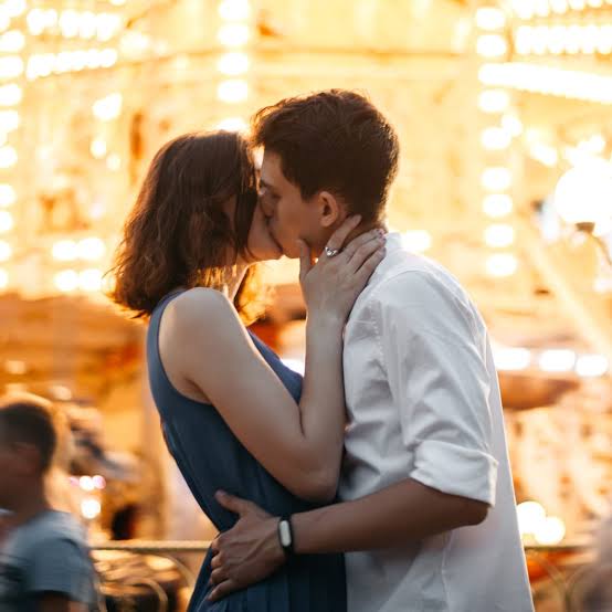 How to Be Romantic with Him - 17 Thoughtful Ways to Be Romantic
