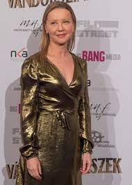 Enikõ eszenyi news, gossip, photos of enikõ eszenyi, biography, enikõ eszenyi boyfriend list 2016. Hernadi Eszenyi Mar Nem Elne Ha A Szinhazban Maradok Borsonline