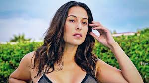 Natalia Salas inició su lucha contra el cáncer de mama: se extirpó un pecho  para salvar su vida - Infobae