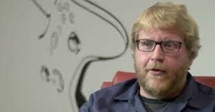 Aaron Linden's Instagram, Twitter & Facebook