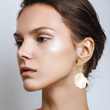 Rosedate Floral Earrings Copper Flower Earrings Alloy Earrings Pearl  Pendant Earrings Handmade Bohemian Large Flower Petal Dangle Drop Earrings  for Women Girls : Buy Online at Best Price in KSA