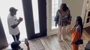 I would only take simmons for lowry s&t + filler at most. Pascal Siakam Bought His Mom A House For Mother S Day Article Bardown