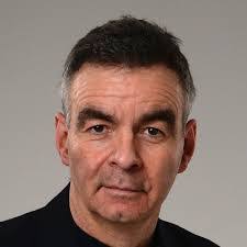 Colin Willis's Instagram, Twitter & Facebook