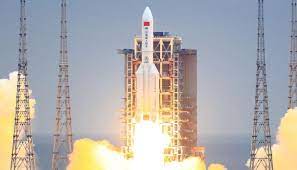 A huge chinese long march 5b rocket booster is falling back to earth in an uncontrolled descent, with reentry currently expected on late saturday (may 8) alternatively, you might want to look for the new chinese space station that this long march 5b helped to build. X2fuhhu6hbuudm