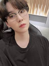 가라 다이너마이트 Dynamite In 2020 Bts Yoongi Yoongi Min Yoongi Bts