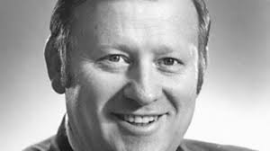 Washington Sports Hall of Fame Selects Joe Kearney, Huskies AD in 1969-76