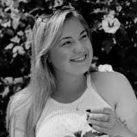 Larissa Dougherty's Instagram, Twitter & Facebook