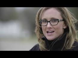 The PAm Bellows Award Competition Runner Up: Leilani Pulsifer, (BC Honey  Producers Association.) — Project Apis m.