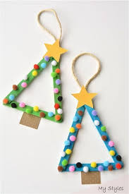 Machen Sie Weihnachtsschmuck Mit Kleinen Kindern Weihnachtsba Ume Aus In 2020 Basteln Mit Kleinkindern Weihnachten Basteln Mit Kindern Weihnachten Basteln Weihnachten