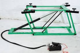 Hebebühne so manche arbeit ungemein erleichtern. Rampen Und Hebebuhnen Im Test Bilder Autobild De