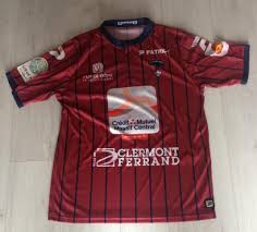 Ajout par la suite des maillots de football de brest et celui de. Clermont Foot Home Maillot De Foot 2015 2016