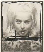 Holly Solomon's Instagram, Twitter & Facebook