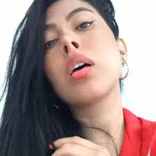 Andrea Castro's Instagram, Twitter & Facebook