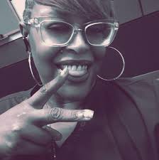 Introduction and sharing of a family photo