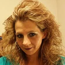 Marie Bishop Artist/Author (@mazblondie)