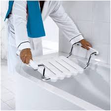 La sedia girevole per vasca della wimed è la soluzione ideale per le persone anziane, i disabili e tutti coloro che soffrono di problematiche motorie. Ridder Sedile Per Vasca Da Bagno Con Telaio Lucidato Bianco A00400101 Eprice