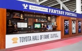 Run your league, with your rules and get your live scoring. Toyota Plays Fantasy Football With Yahoo 12 16 2014