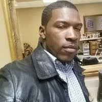 Darian Perry's Instagram, Twitter & Facebook