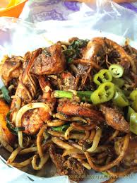 I confess that i'm ignorant of the difference between spanish and mexican chorizos. Char Kuey Teow Tsunami Tasik Biru Kundang Yang Sedang Viral Sayidahnapisahdotcom
