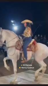 #WheneverWherever #CapCut #caballos #caballosbailadores #sombrerocalentano  #mujervaquera🐴 #jaripeo #amealco #2023 #parati