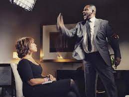 R. Kelly Photos Reveal Intense Interview With Gayle King - Business Insider