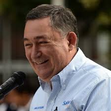 Blas Flores no aclara deuda de 136 millones de pesos