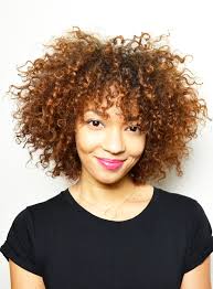 Quelle coupe de cheveux courte. Couper Ses Cheveux Frises Soi Meme Mercredie