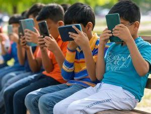 नाबालिगों के मामले में सोशल मीडिया प्लेटफॉर्मों को मानना होगा भारतीय कानून, केंद्र नियमों पर करे विचार: सुप्रीम कोर्ट – अमृत संदेश
