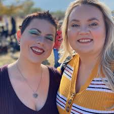 Warm 🌞chocolate 🍫. So very beautiful! #chicolor #verbproducts #brownhair  #salonsofvolterramckinney #landrys