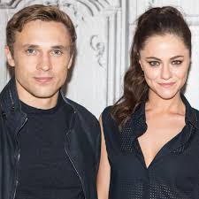 William, Alexandra & Tom Describe The Royals in 3 Words