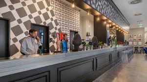 A square is a shape with four sides that are all the same length and four corners that. Hotel Mannheim The Niu Square Book Your City Hotel The Niu Square In Mannheim At The Best Price