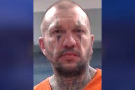 Man arrested for allegedly escaping home confinement, leaving scene of wreck