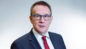 Peter Wenzel übernimmt die komm. Institutsleitung