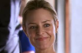 Lisa Flemming (Rachael Beck)