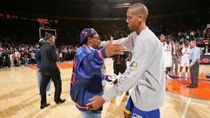 Cp3 addresses criticism of compact schedule. Critico No Cinema E Nas Quadras Spike Lee Coleciona Polemicas Na Nba 25 02 2019 Uol Esporte