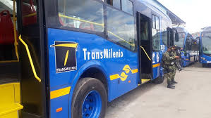 Transmicable is a gondola lift system implemented by the city of bogotá, colombia, with the purpose of providing a complementary transportation service to transmilenio.line t, with a length of 3,34 km and four stations, connects the portal del tunal (transmilenio) station to mirador del paraíso station in the steep hills of ciudad bolívar district and was opened on 27 december 2018. Transmilenio Begins Operating 300 New Cng Buses In Bogota Gnv Magazine