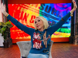 Los tweets más recientes de laura bozzo (@laurabozzo). Laura Bozzo Manda Mensaje A Quienes La Atacan