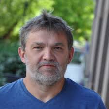 Many Worlds, Many Minds: A Brain-Centric Interpretation of Quantum  Mechanics/Relativity